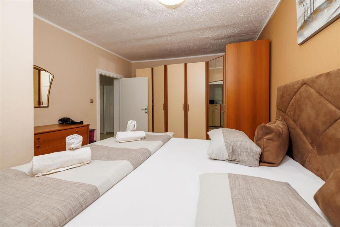 Apartments San Dramalj - Crikvenica Esterno foto